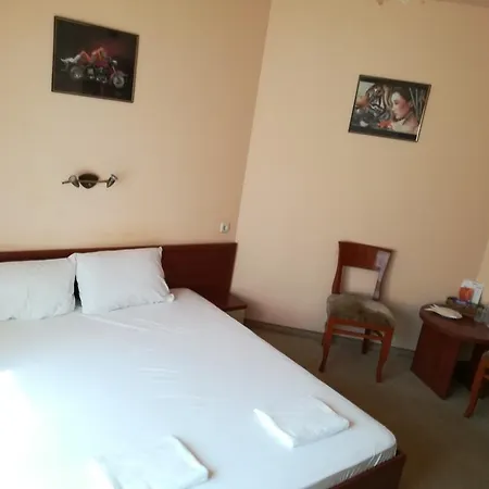 ホテル Galant パンチャレボ