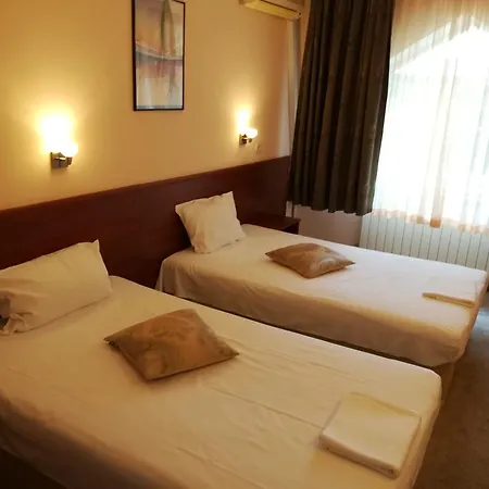 Galant Hotel 3*