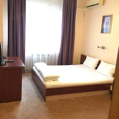 Galant Hotel 3*