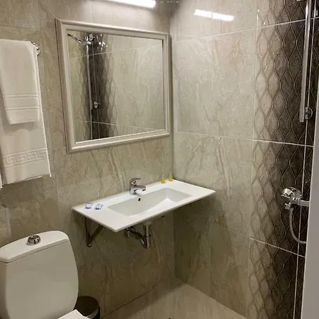 戈蓝特酒店 酒店 潘恰雷沃