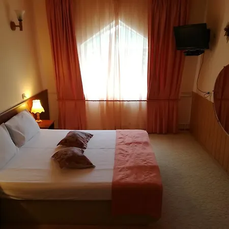 Galant Hotel 3*