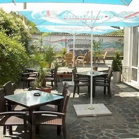 Galant Hotel 3*